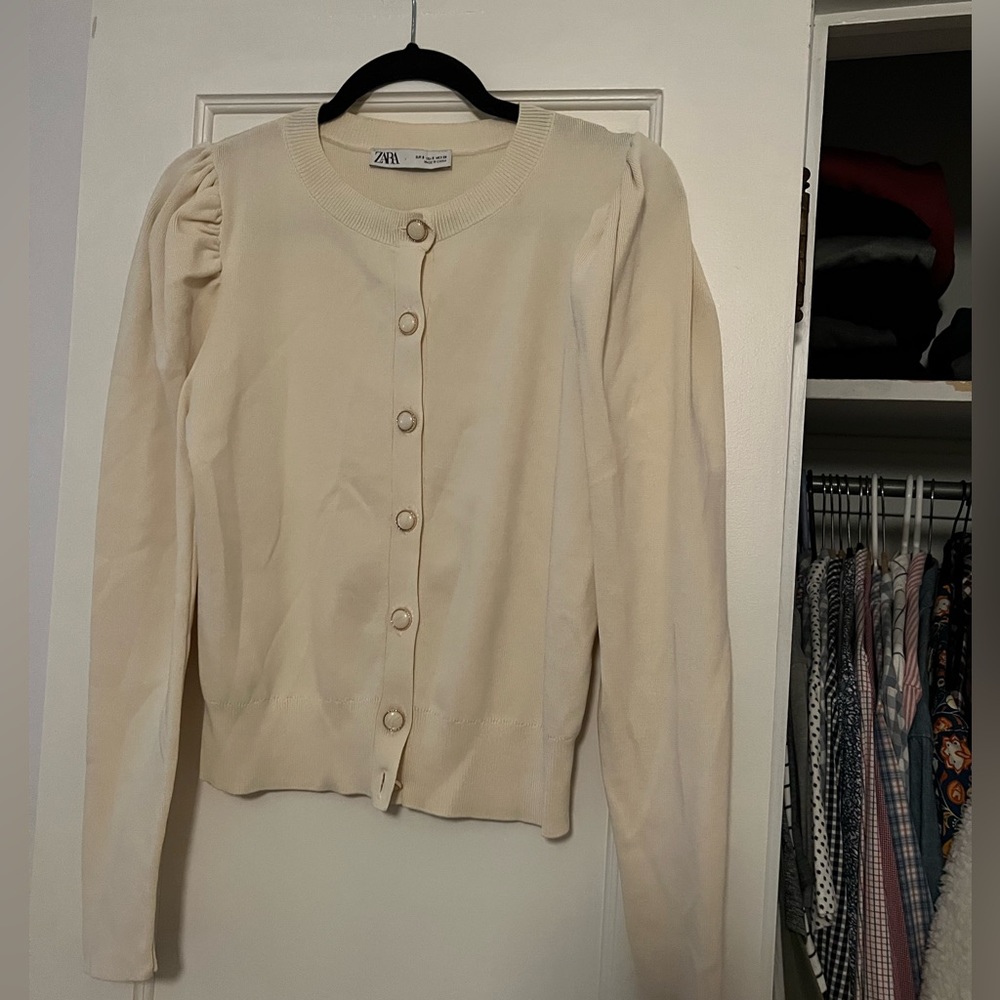 Zara cream pearl button cardigan size small